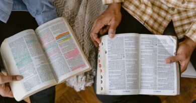 Tips for Engaging with Scripture: Unlocking the Power of Sacred Texts